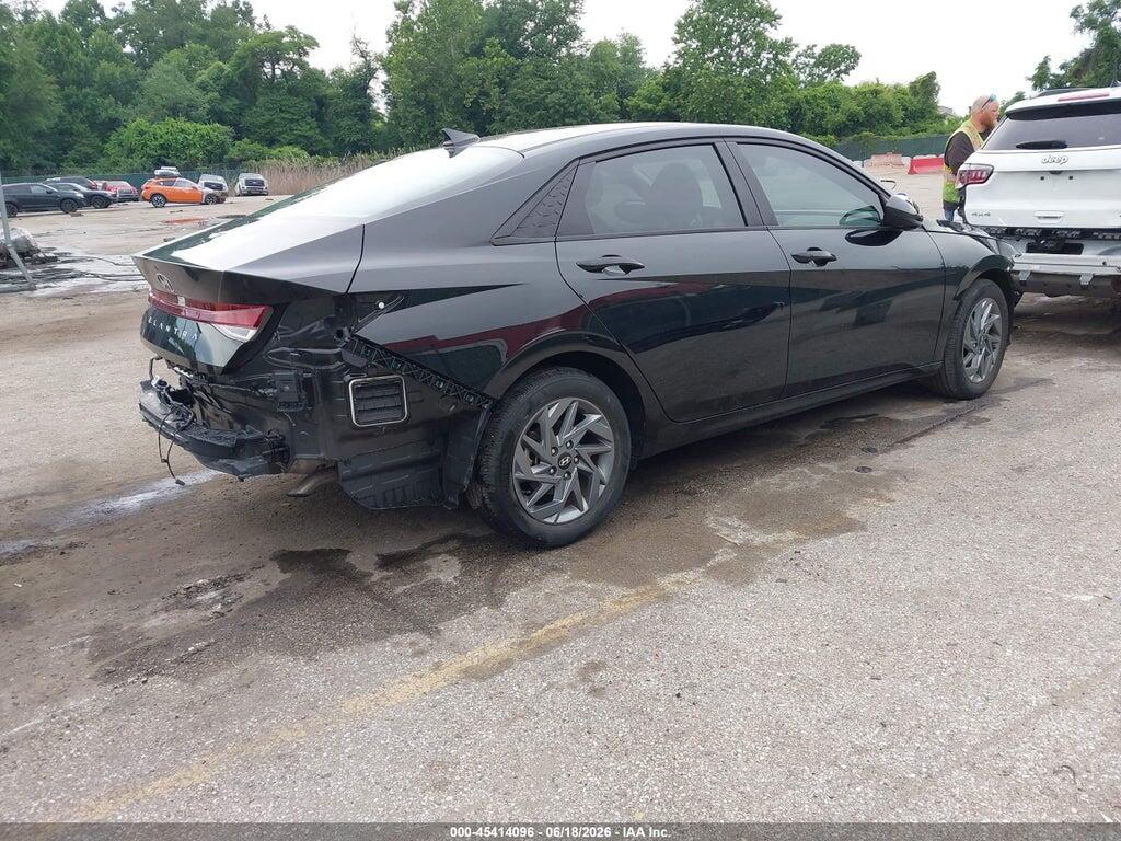 KMHLM4DG2RU755328 2024 HYUNDAI ELANTRA photo no. 4