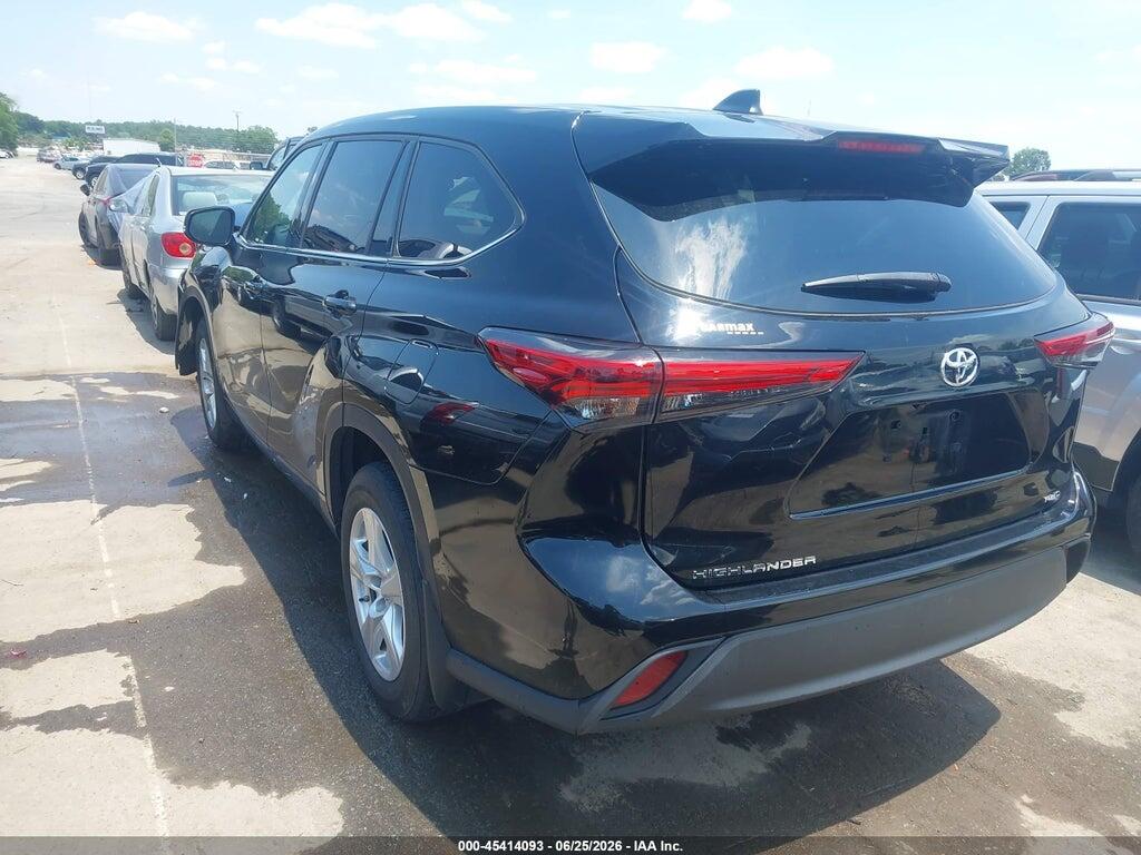 5TDCZRBH9NS561117 2022 TOYOTA HIGHLANDER photo no. 3