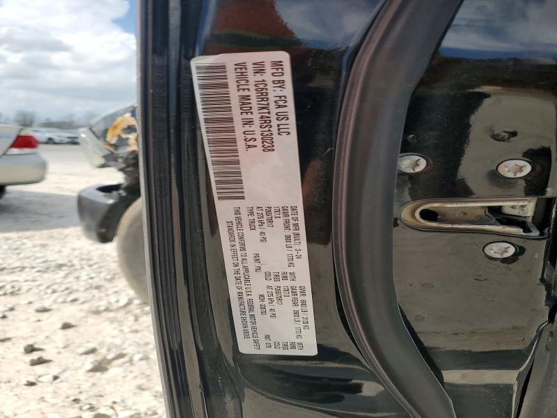 2024 RAM 1500 CLASSIC TRADESMAN — Фото 12 из 12