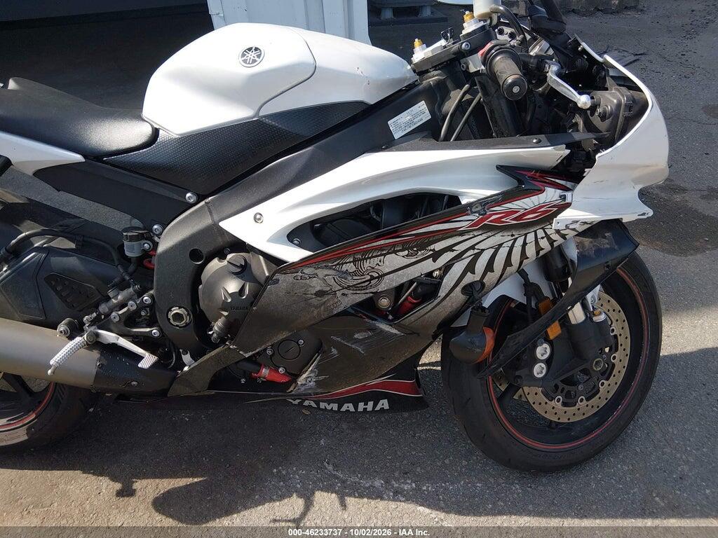 2012 YAMAHA YZFR6 — Фото 8 из 13