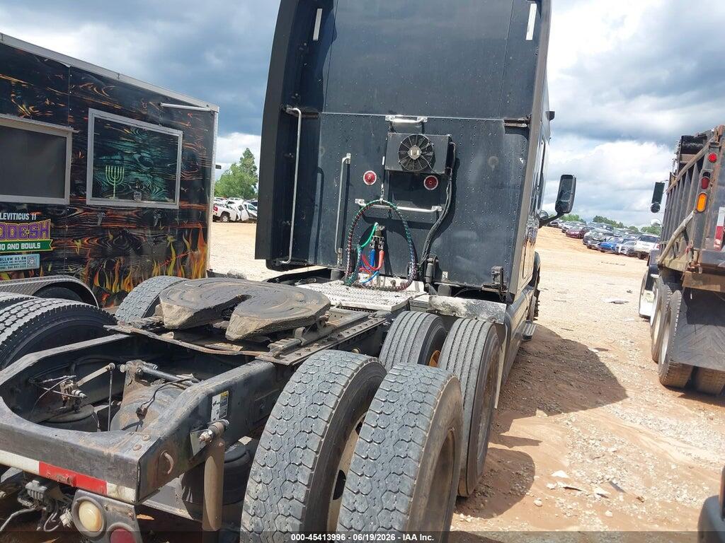 1XP4DP9X2CD121610 2012 PETERBILT 587 photo no. 4