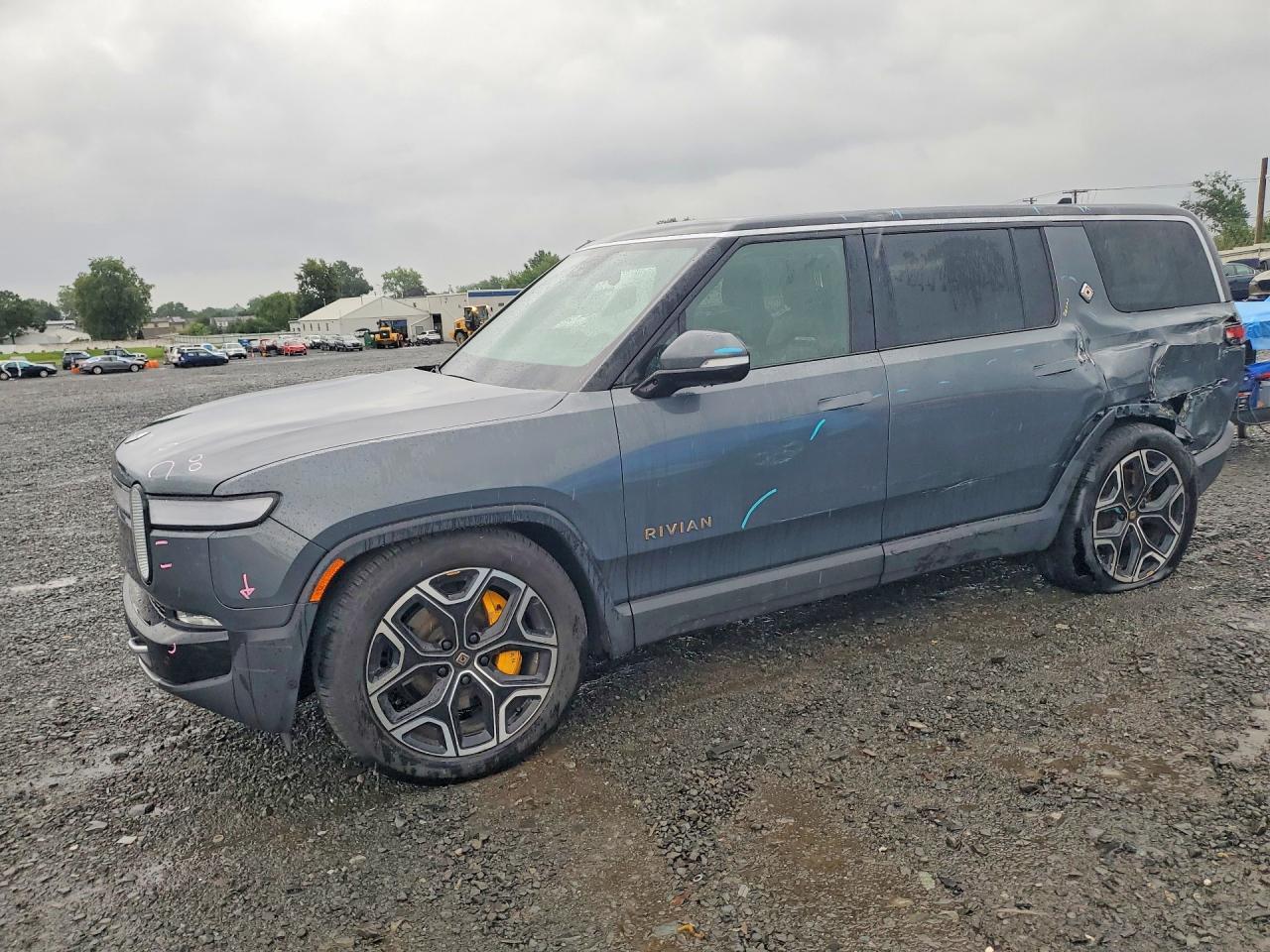 2024 RIVIAN R1S 7PDSGABAXRN038845