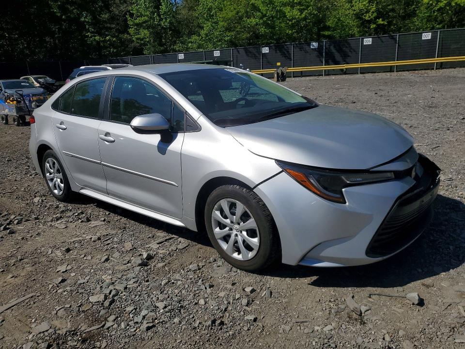 2024 STERLING COROLLA LE — Фото 4 из 12