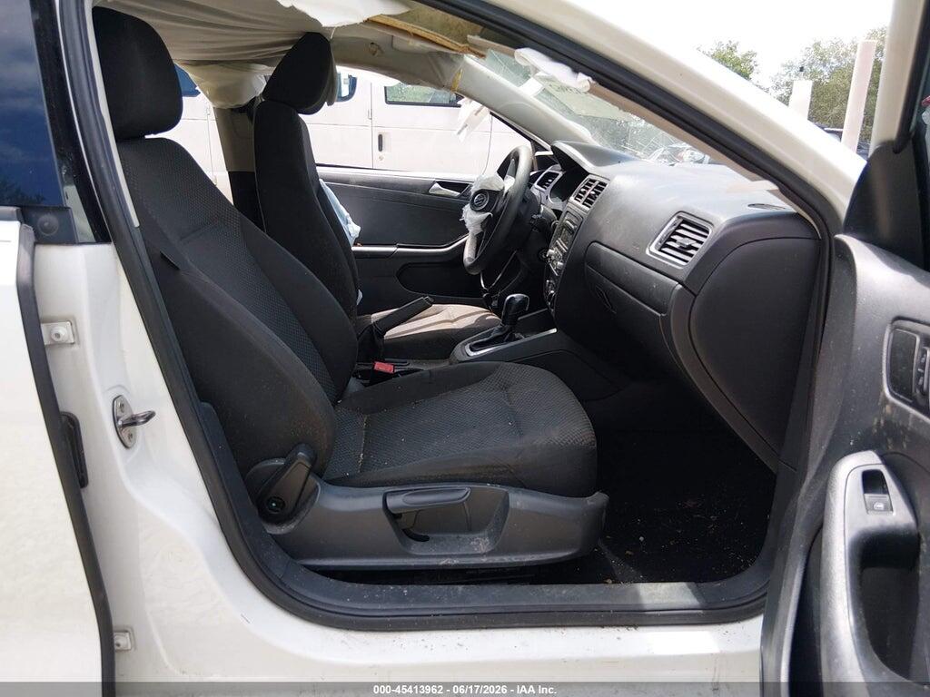 3VW2K7AJ2EM445604 2014 VOLKSWAGEN JETTA photo no. 5