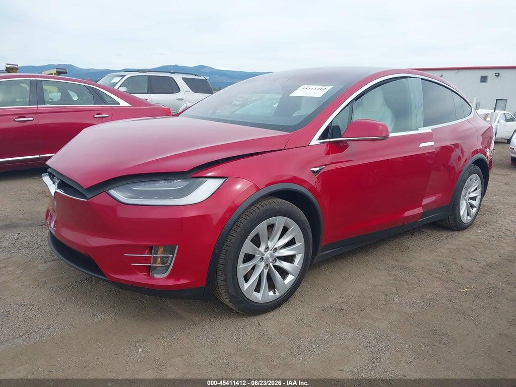 5YJXCBE21HF050270 2017 TESLA MODEL X photo no. 2