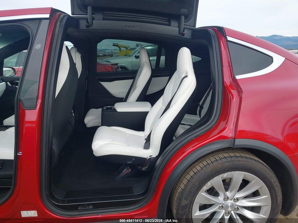 5YJXCBE21HF050270 2017 TESLA MODEL X photo no. 8