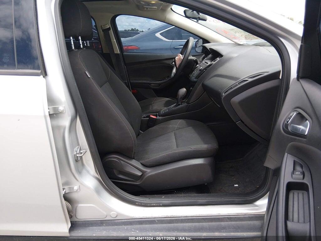 1FADP3K23GL338925 2016 FORD FOCUS photo no. 5
