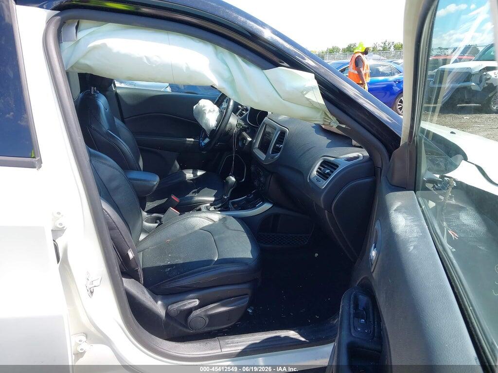 3C4NJDCB4LT168979 2020 JEEP COMPASS photo no. 5