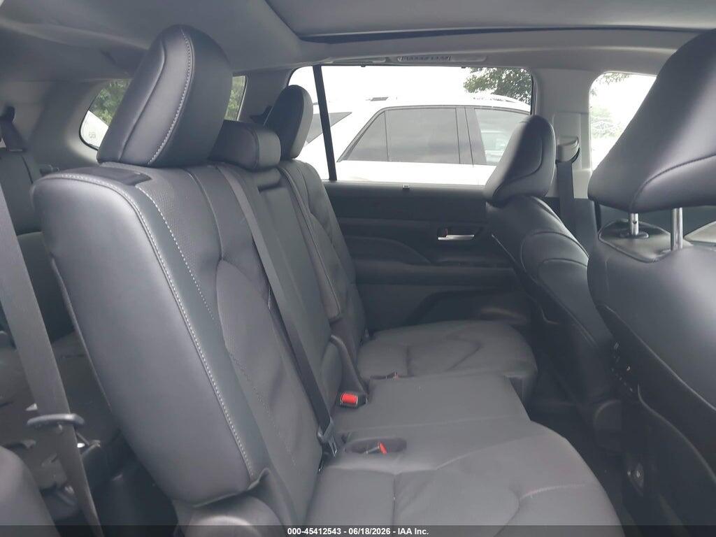 5TDAAAB56TS127479 2026 TOYOTA GRAND HIGHLANDER photo no. 8