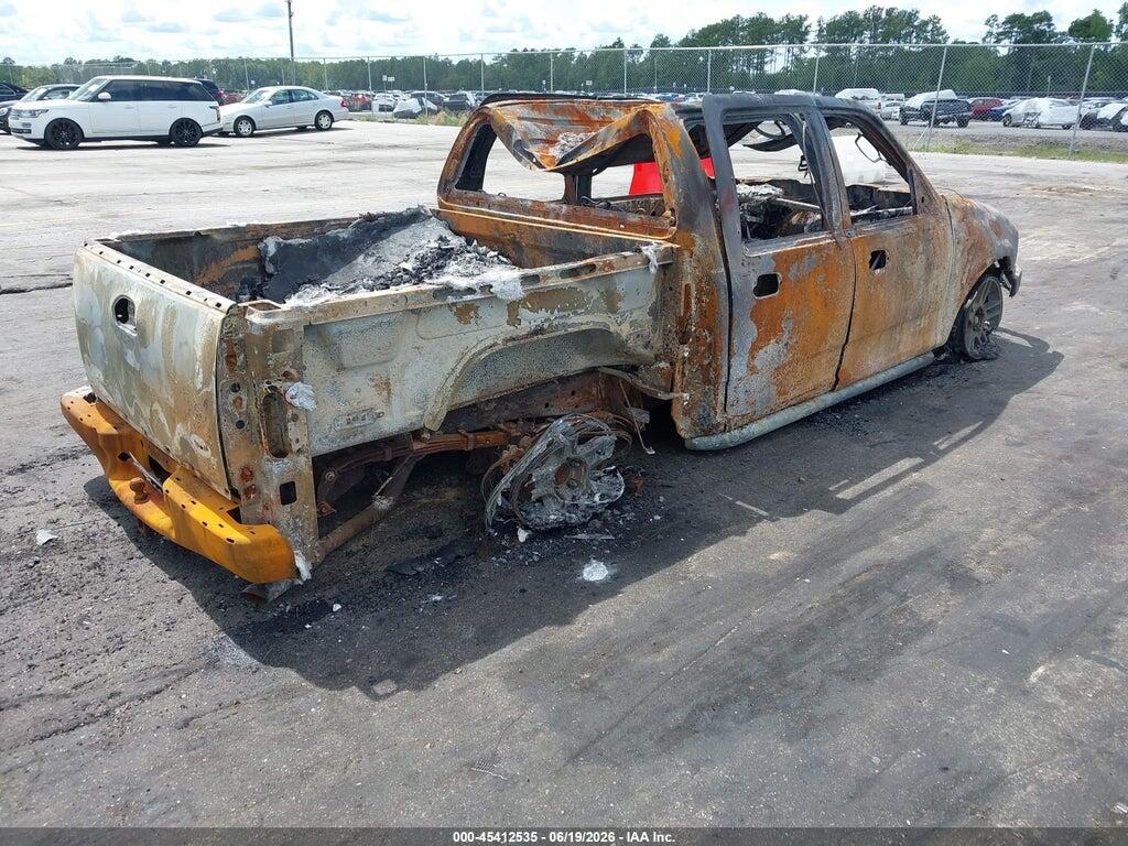 1FTRW07332KC64861 2002 FORD F-150 photo no. 4