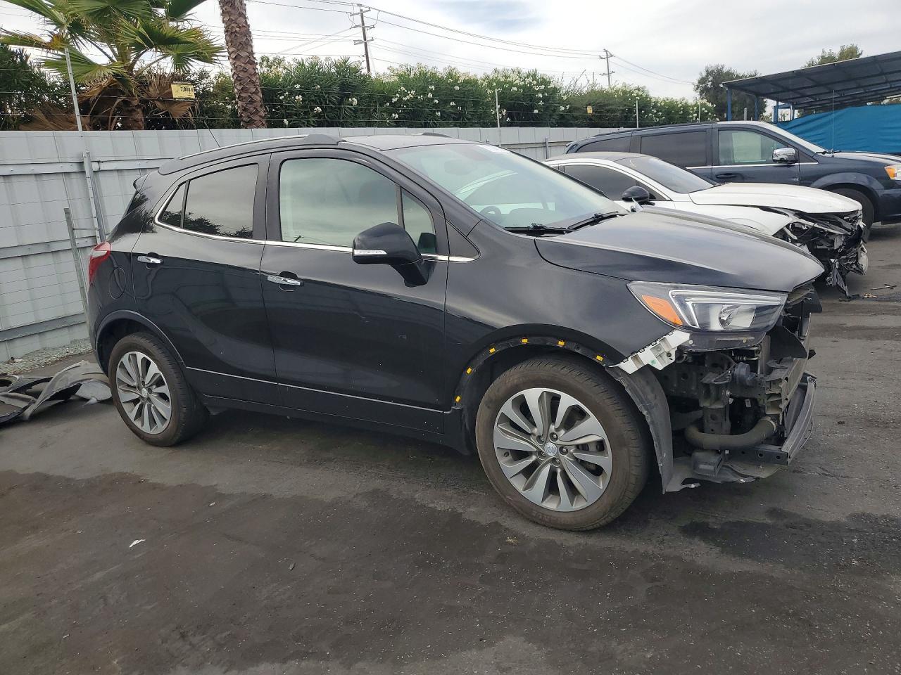 2019 BUICK ENCORE PREFERRED — Фото 4 из 14