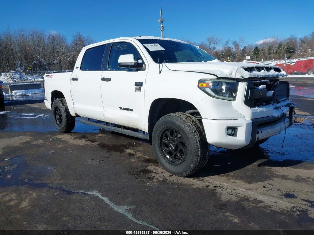 5TFDY5F13JX708226 2018 TOYOTA TUNDRA photo no. 1