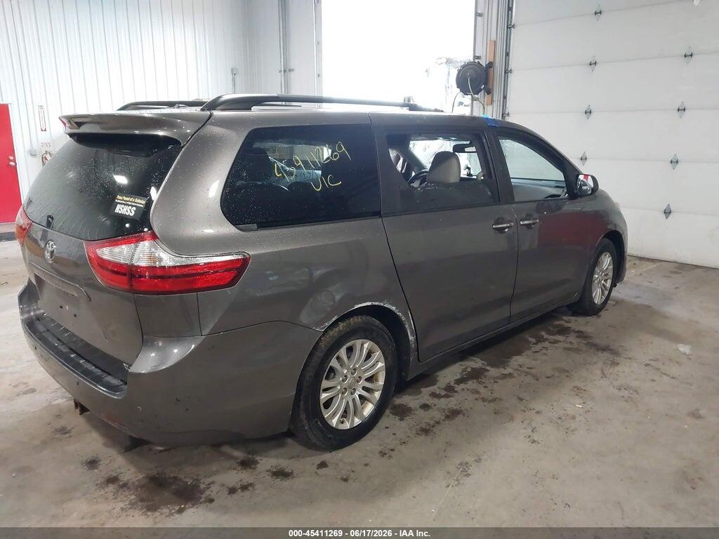 5TDYK3DC6GS757561 2016 TOYOTA SIENNA photo no. 4