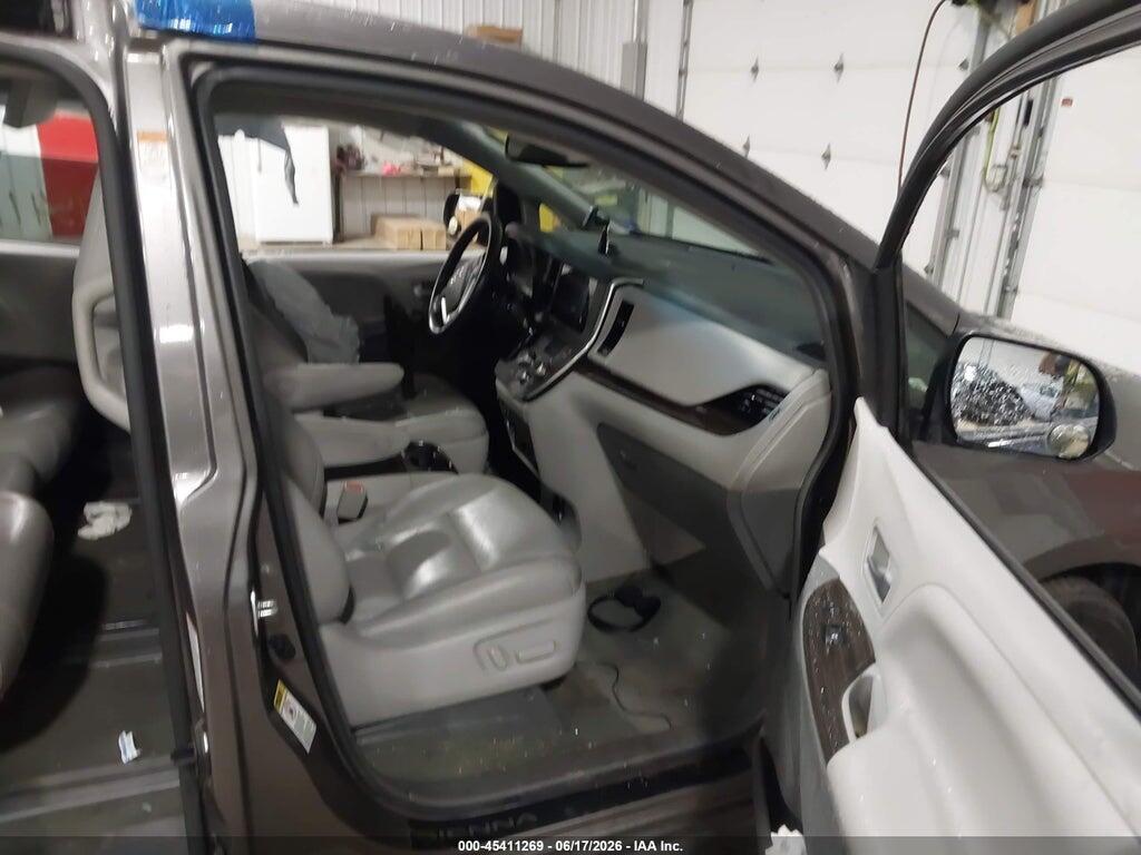 5TDYK3DC6GS757561 2016 TOYOTA SIENNA photo no. 5