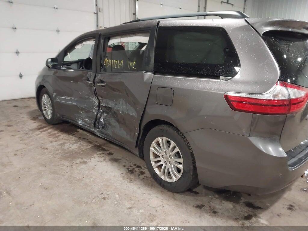 5TDYK3DC6GS757561 2016 TOYOTA SIENNA photo no. 6
