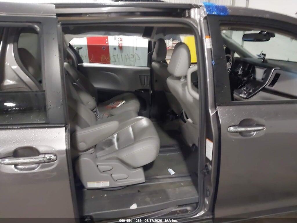 5TDYK3DC6GS757561 2016 TOYOTA SIENNA photo no. 8