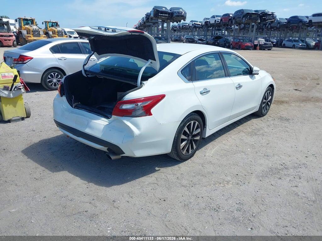 1N4AL3AP1JC177168 2018 NISSAN ALTIMA photo no. 4