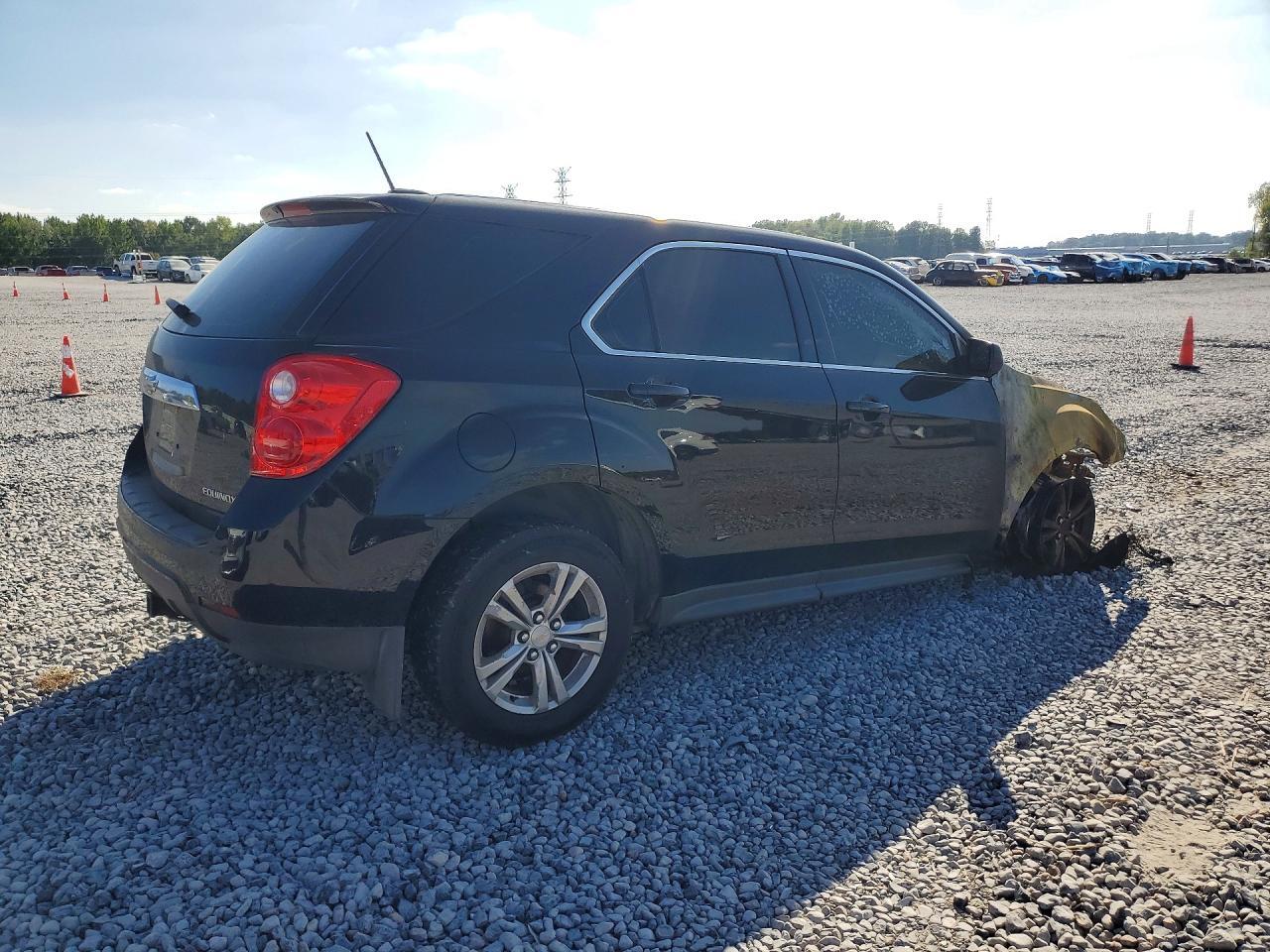 2015 CHEVROLET EQUINOX LS — Фото 3 из 12