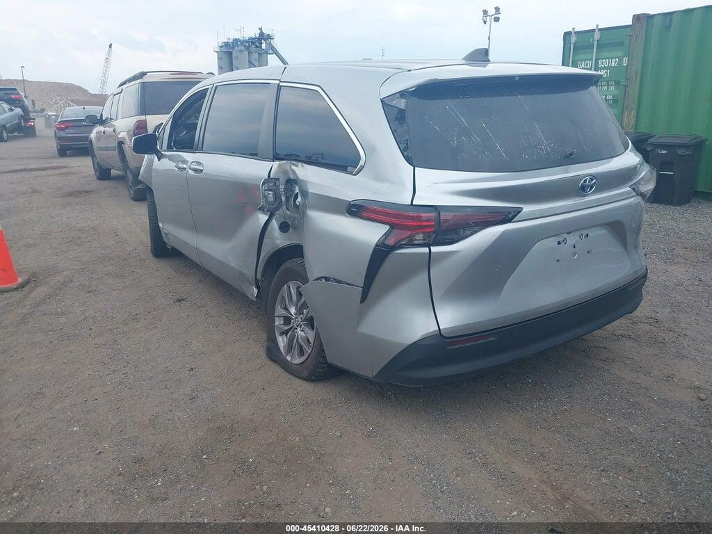 5TDKRKEC5MS046987 2021 TOYOTA SIENNA photo no. 3