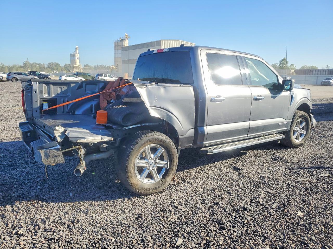 2024 FORD F150 XLT — Фото 3 из 13