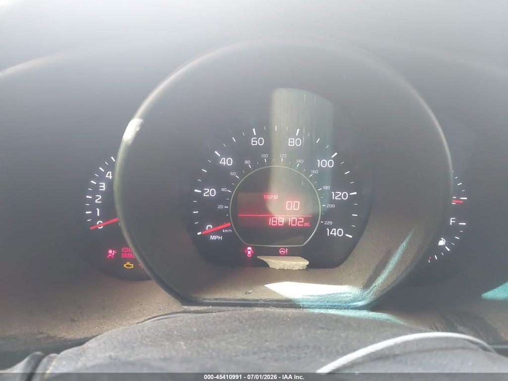 KNDJN2A2XK7912002 2019 KIA SOUL photo no. 7