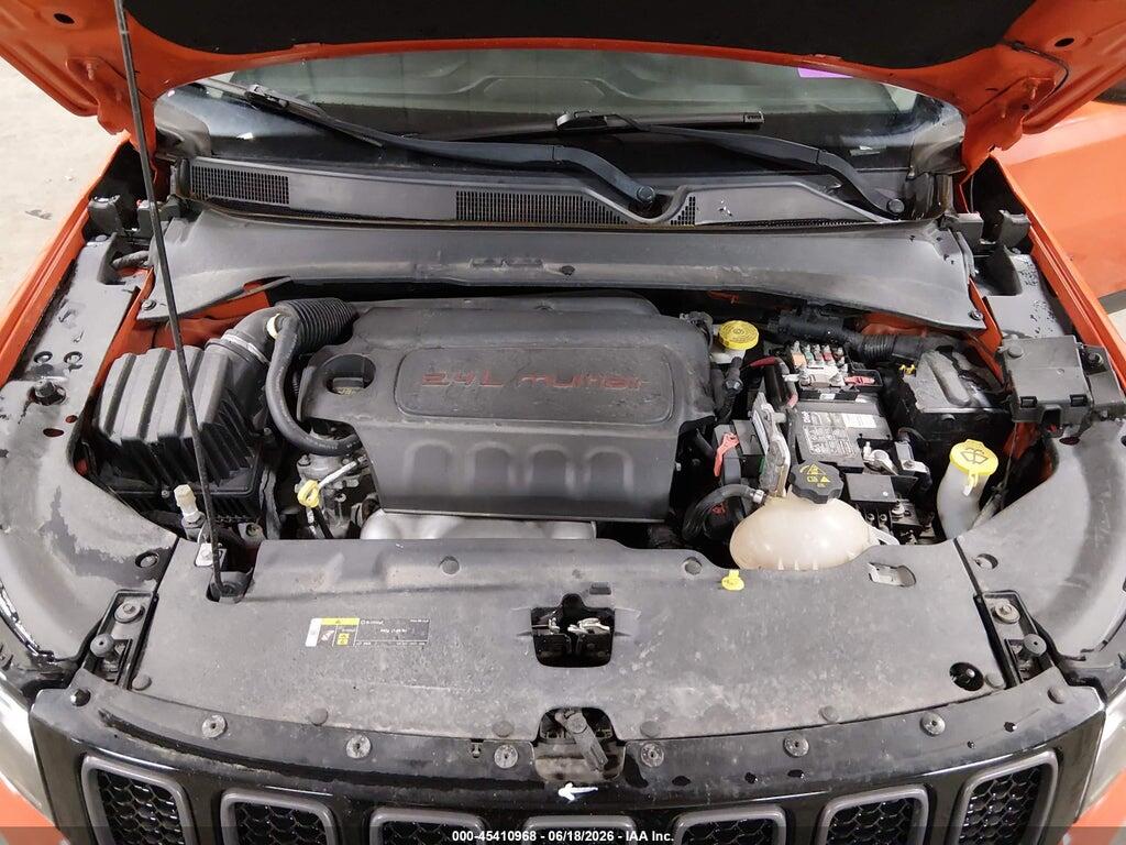 3C4NJDDB7JT230256 2018 JEEP COMPASS photo no. 10
