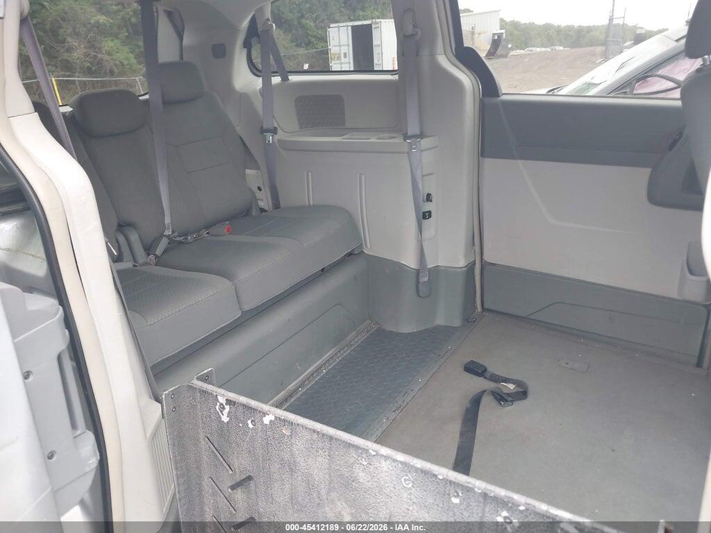 2A4RR5D15AR221771 2010 CHRYSLER TOWN & COUNTRY photo no. 8
