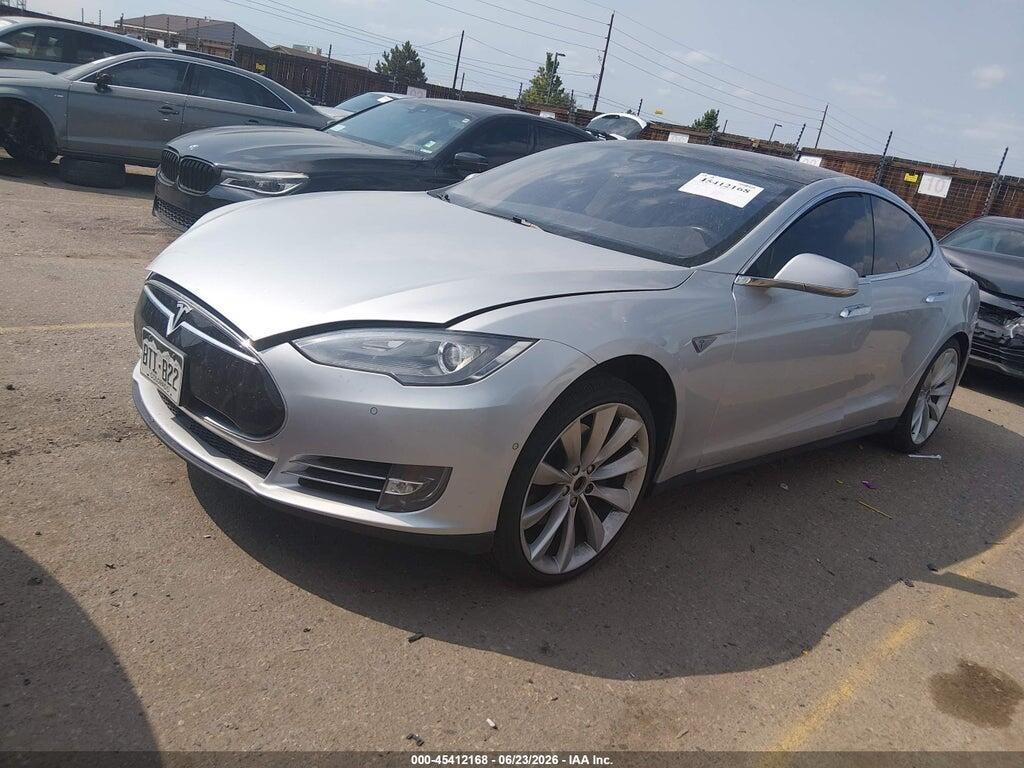 5YJSA1H21FFP67366 2015 TESLA MODEL S photo no. 2