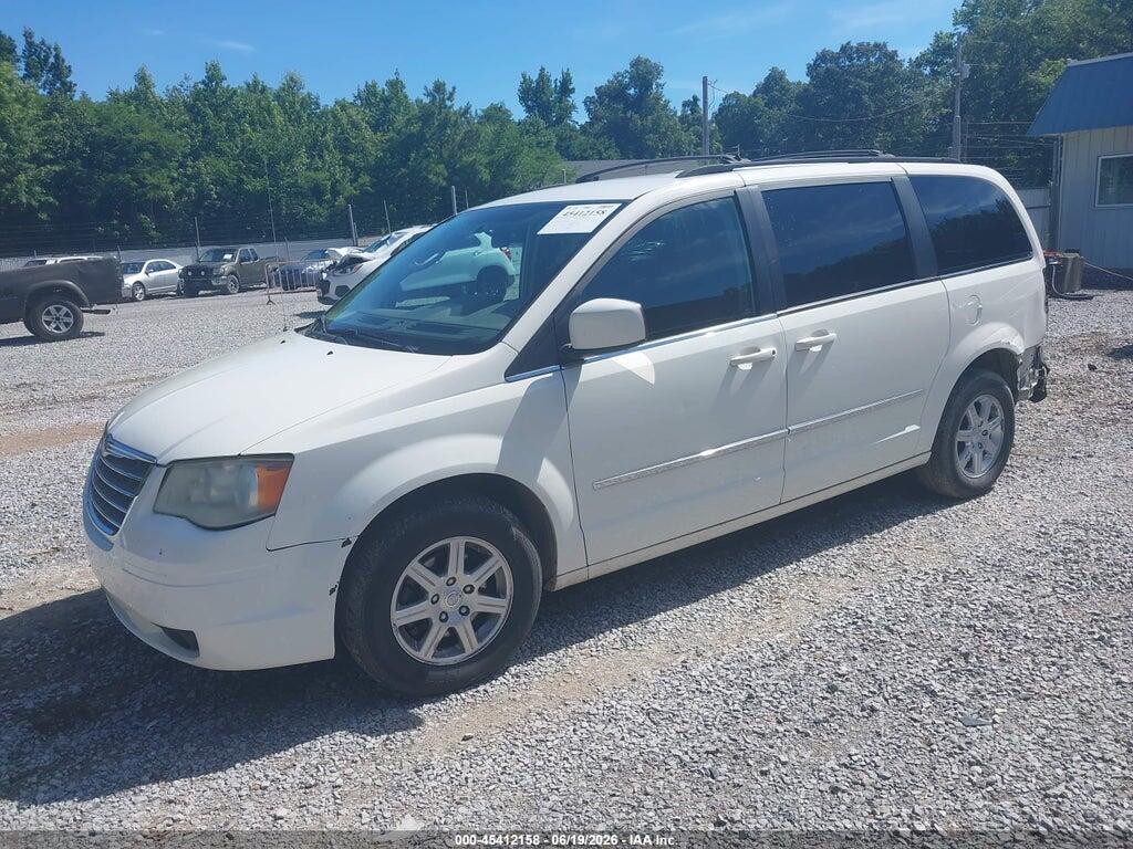 2A4RR5D12AR463501 2010 CHRYSLER TOWN & COUNTRY photo no. 2