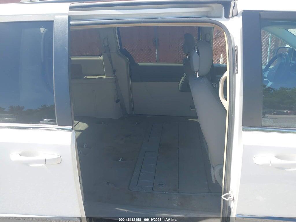 2A4RR5D12AR463501 2010 CHRYSLER TOWN & COUNTRY photo no. 8