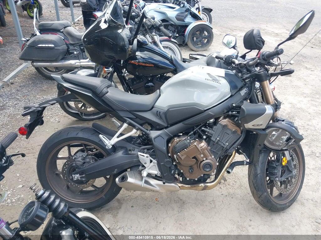 MLHRH1654R5000511 2024 HONDA CB650 photo no. 12