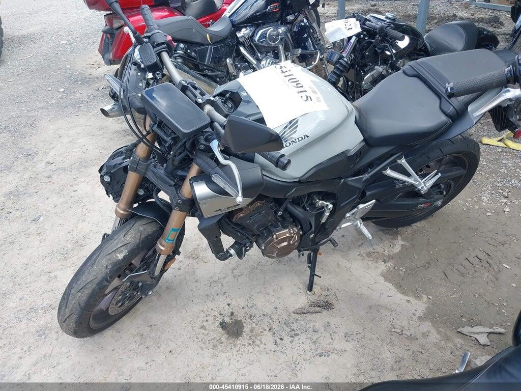 MLHRH1654R5000511 2024 HONDA CB650 photo no. 2