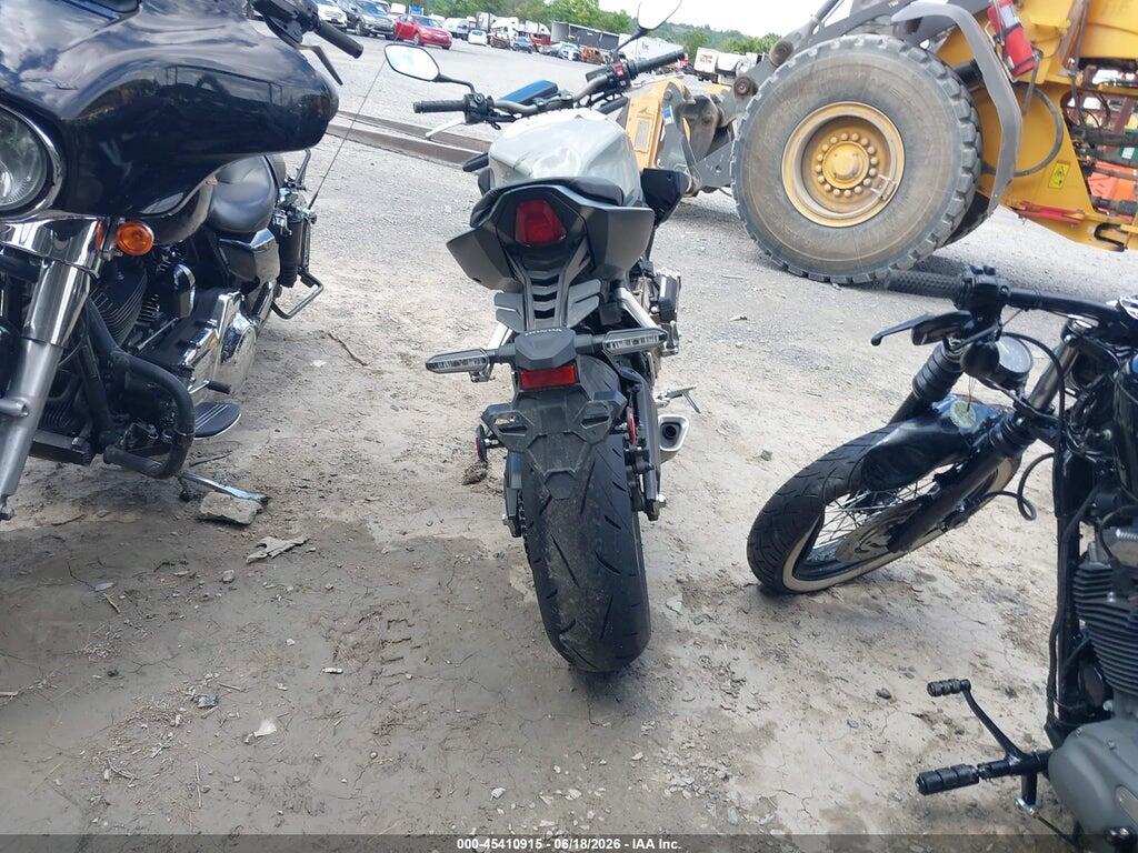 MLHRH1654R5000511 2024 HONDA CB650 photo no. 6