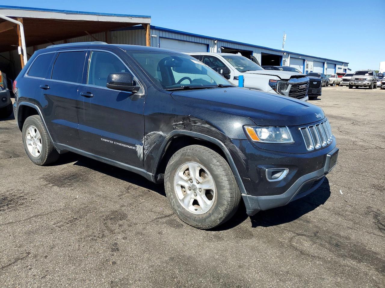2014 JEEP GRAND CHEROKEE LAREDO — Фото 4 из 12