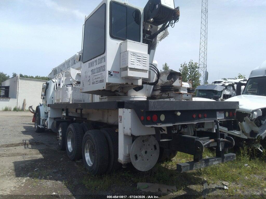 1FVHC7CVXBDAW0378 2011 FREIGHTLINER M2 photo no. 4