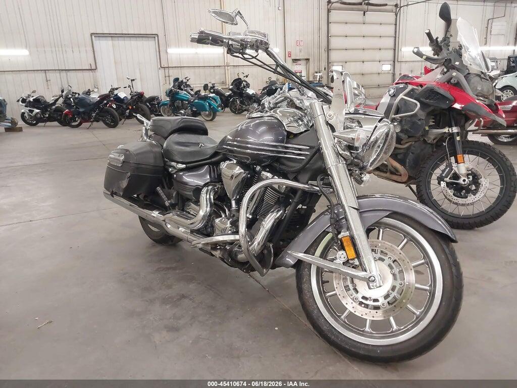 JYAVP22E27A005206 2007 YAMAHA XV1900 photo no. 1