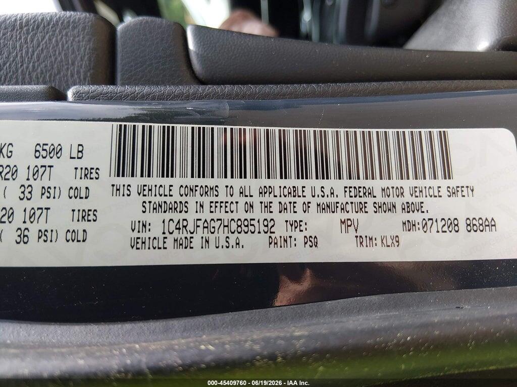 1C4RJFAG7HC895192 2017 JEEP GRAND CHEROKEE photo no. 9