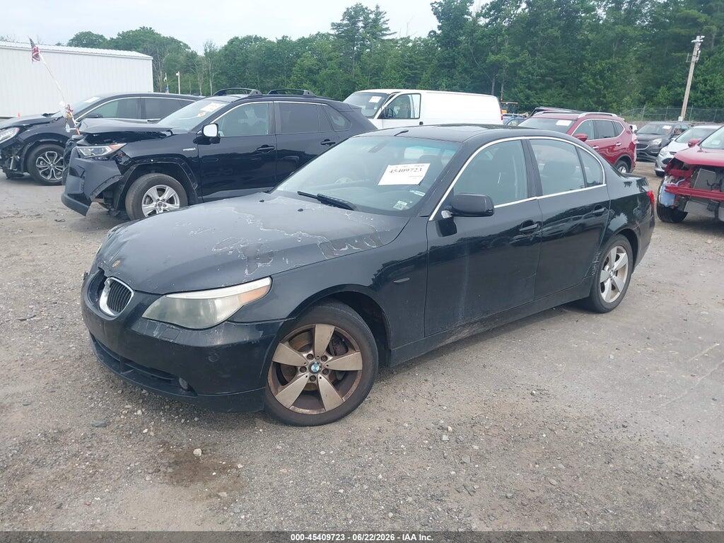 WBANF33557CS40650 2007 BMW 525XI photo no. 2