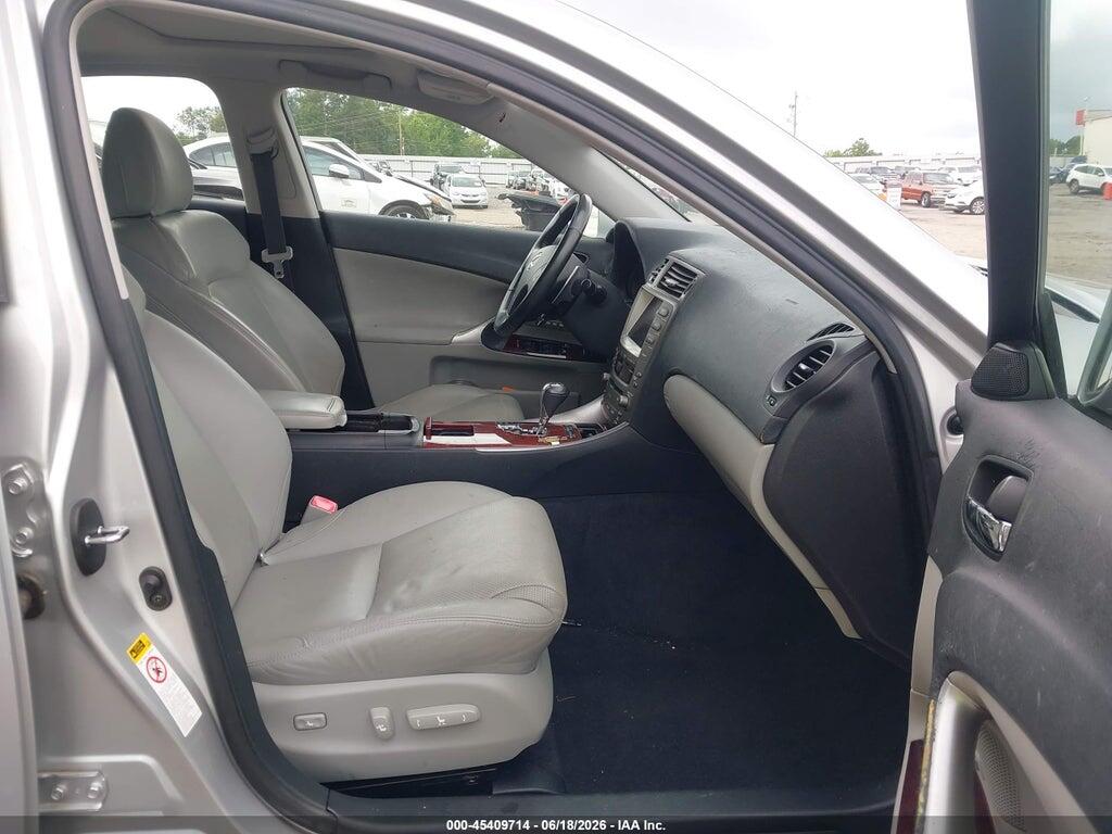 JTHBE262465003797 2006 LEXUS IS 350 photo no. 5
