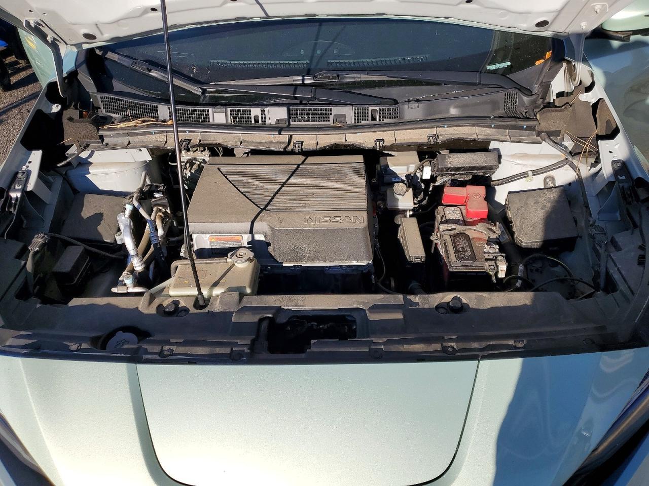 2018 NISSAN LEAF SL — Фото 11 из 12