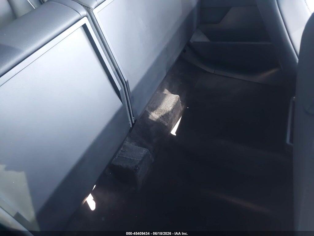 7G2CEHEE6RA020683 2024 TESLA CYBERTRUCK photo no. 8