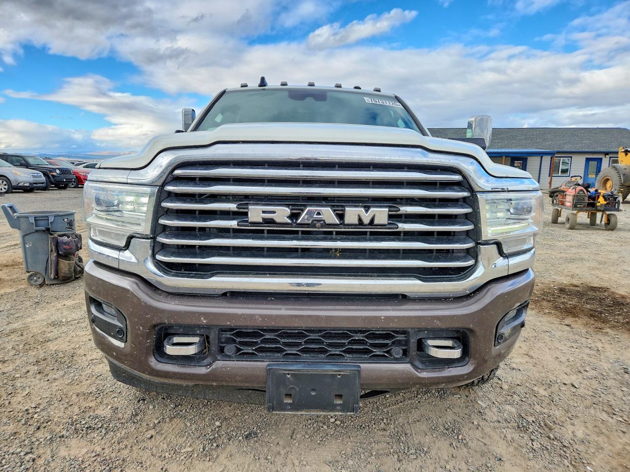2020 RAM 3500 LONGHORN — Фото 5 из 12