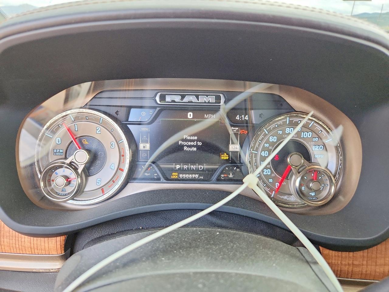 2020 RAM 3500 LONGHORN — Фото 9 из 12