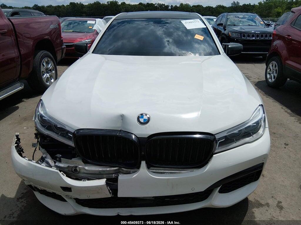 WBA7F0C52JGM23835 2018 BMW 7 SERIES photo no. 12