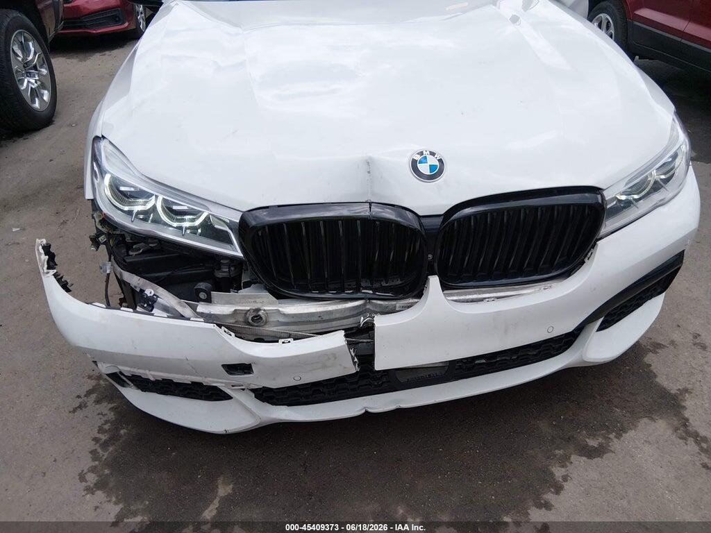 WBA7F0C52JGM23835 2018 BMW 7 SERIES photo no. 6