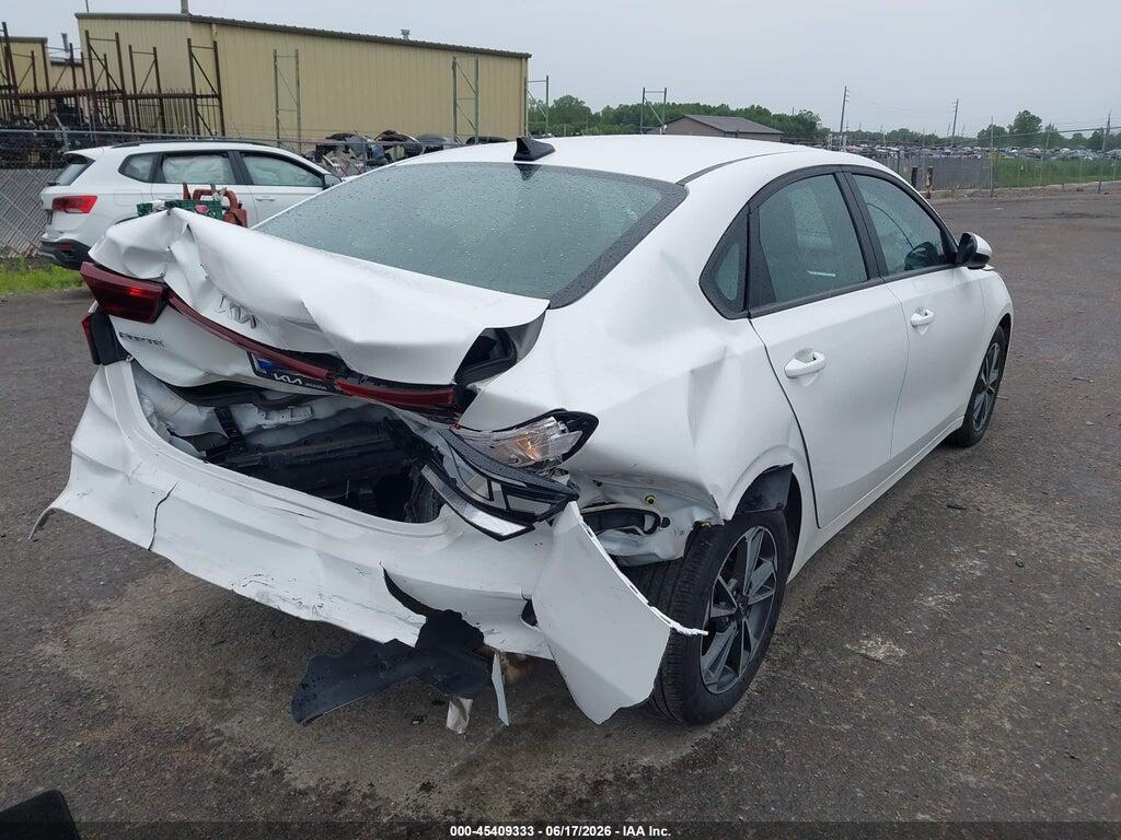 3KPF24AD3RE771389 2024 KIA FORTE photo no. 4