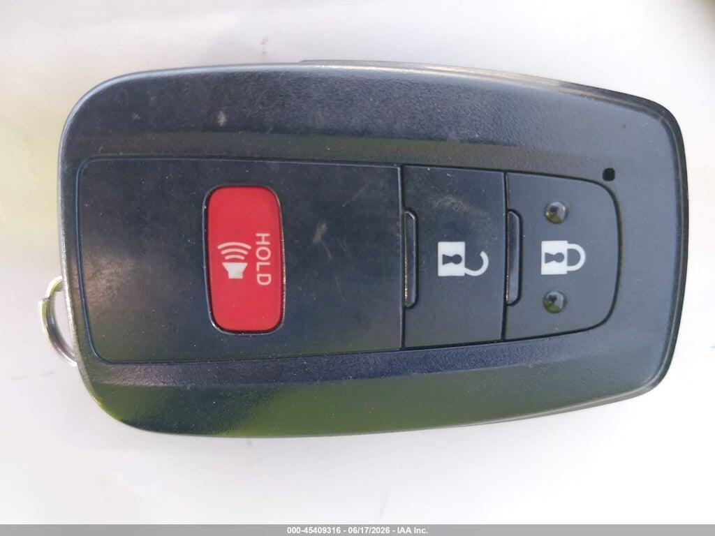 JTDKBRFU4H3047740 2017 TOYOTA PRIUS photo no. 11