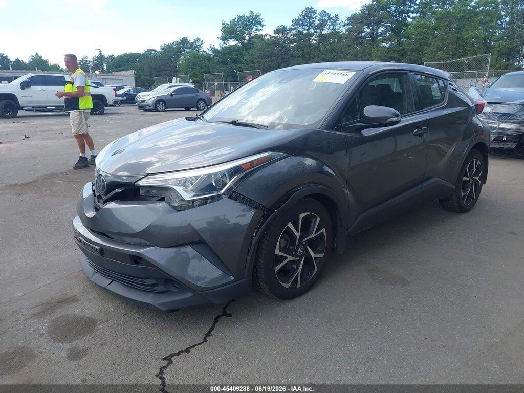 NMTKHMBX1KR099588 2019 TOYOTA C-HR photo no. 2