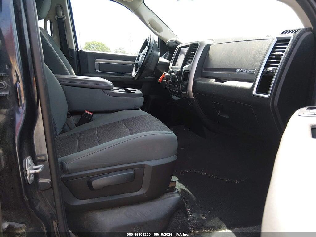 1C6RR7GT1JS120540 2018 RAM 1500 photo no. 5