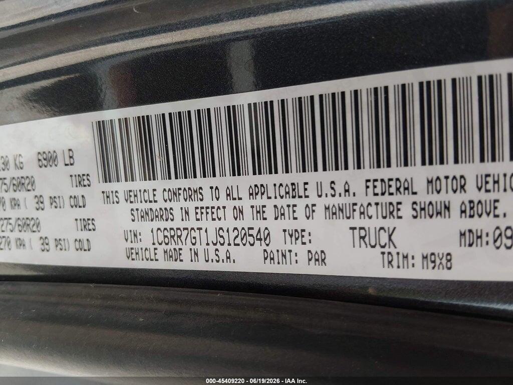 1C6RR7GT1JS120540 2018 RAM 1500 photo no. 9